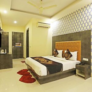 Smart Plaza Hotel